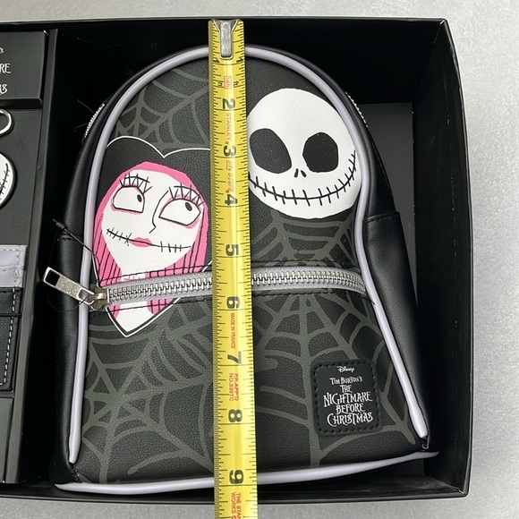 🆕 Nightmare Before Christmas 3 Piece Gift Set Mini Backpack ID Wallet Keychains - Picture 13 of 16